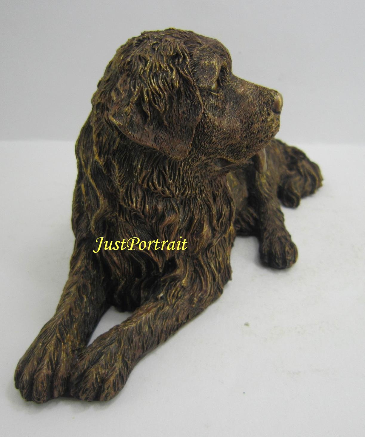 custom dog pet figurine, any size, in resin material, finishing in color or bronze suitable for urn top